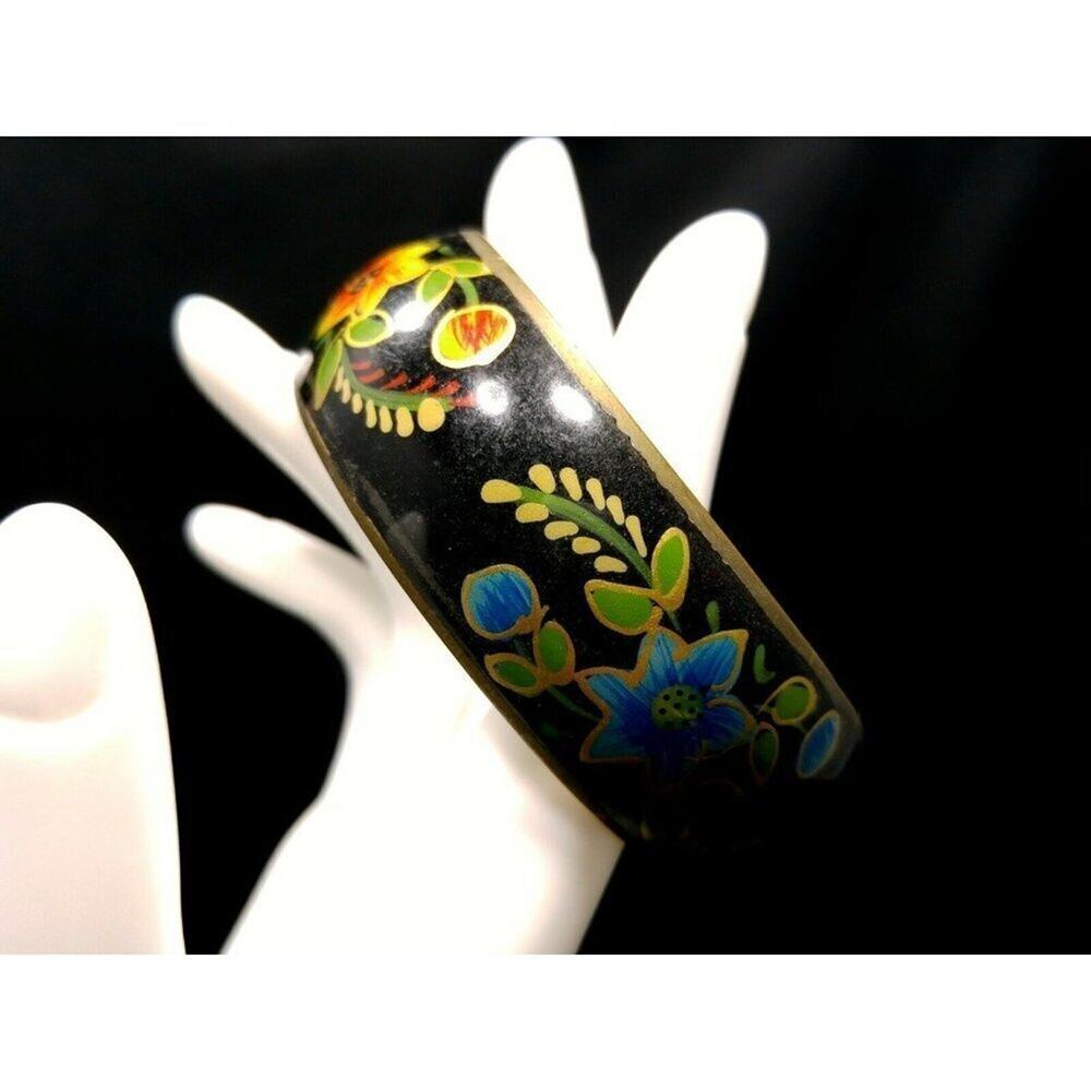 Vintage Wide Brass Hand Painted Flower Bracelet, Gold Accents, 1970s, 8 Inches